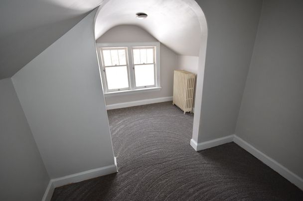 For Lease - 361 Bond Street, Oshawa, Ontario - Photo 1