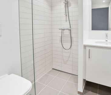 Lys og rummelig 2-vær. lejl. med gode fælles faciliter, bl.a. fælle... - Photo 1