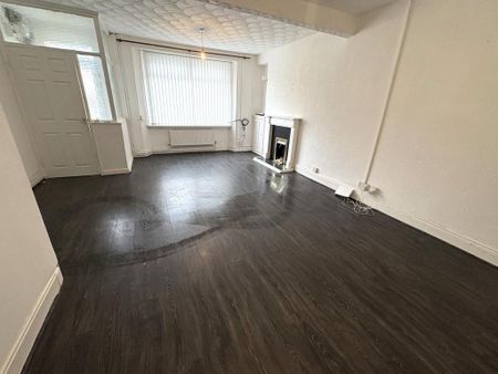 3 bedroom terraced house to rent - Photo 3