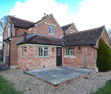 4 bedroom detached house to rent - Photo 3