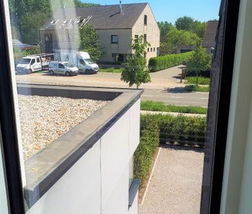 2 slaapkamerappartement met terras en 2 autostaanplaatsen - Photo 2