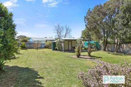 2 Campbell Street, TAMWORTH NSW 2340 - Photo 2