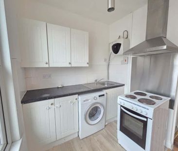 1 Bed Flat, High Street, CR7 - Photo 4