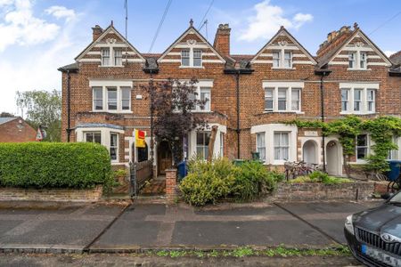 3 bedroom terraced house to rent - Photo 5