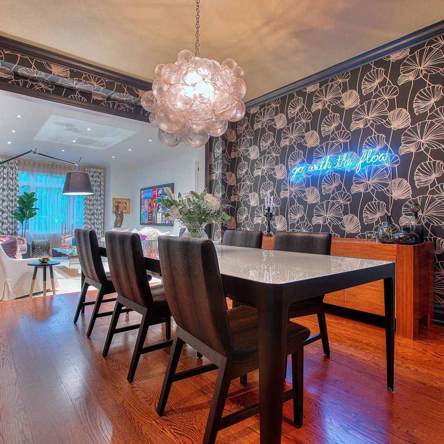 For Lease - 108 Yonge Boulevard, Toronto, Ontario - Photo 1