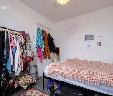 4 bedroom terraced house to rent - Photo 5