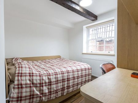 4 bedroom apartment to rent - Photo 3