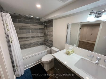 Detached Home For Lease | W8055370 - Photo 3