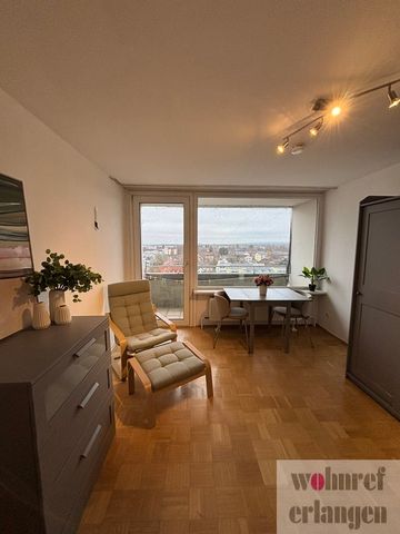 Möbliert - Schöne Wohnung mit Balkon in zentraler Lage - Photo 2