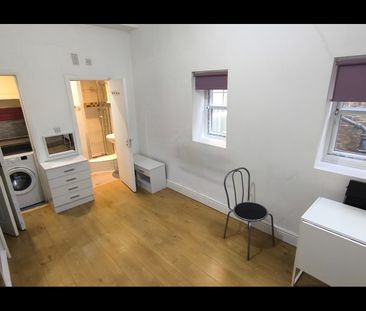 Studio Flat, High Street, W3 - Photo 3