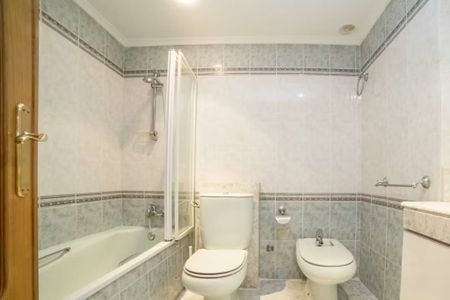 Carrer de Fontanars dels Aforins, Valencia, Valencian Community 46007 - Photo 2