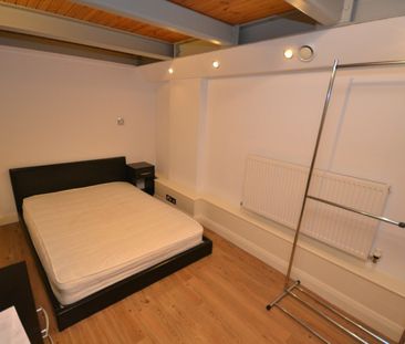 2 bed Apartment for Rent - Photo 4