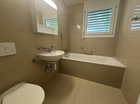 Un mois de loyer net offert et une participation forfaitaire aux frais de déménagement - Photo 4