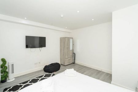 1 bedroom flat to rent - Photo 5