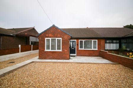 Vicarage Road, Abram, WN2 - Photo 2