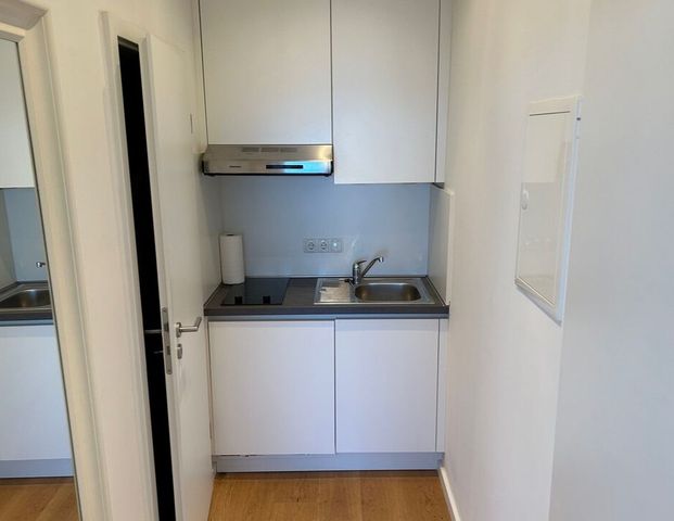 Modernes möbliertes 1-Zimmer-Apartment / Sehr gute Anbindung zur A7 in der Holsteiner Chaussee !!! - Foto 1