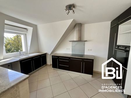 Location Appartement 3 pièces 73m² - Photo 4
