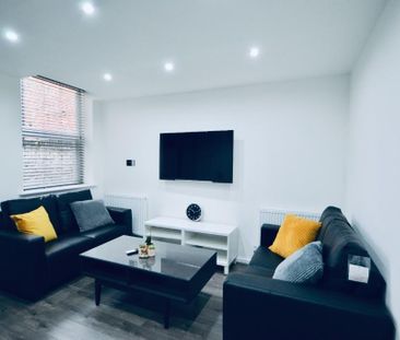 9 bedroom house to rent - Photo 1