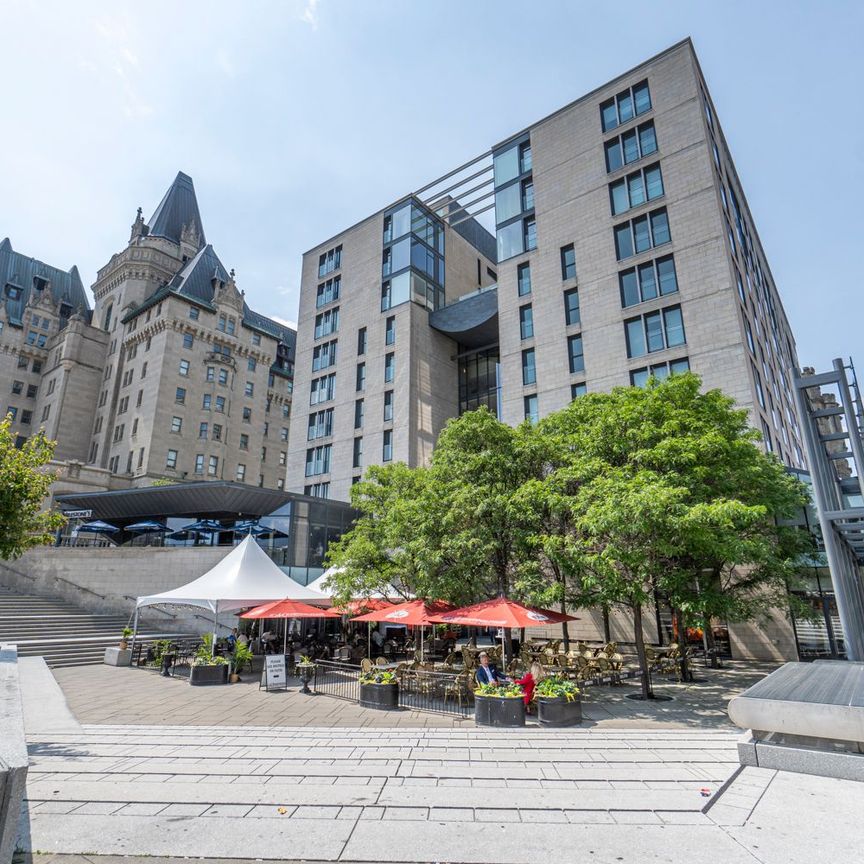For Lease - 700 Sussex Drive Unit# 403, Lower Town - Sandy Hill, Ontario - Photo 1