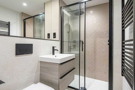 Stanton Walk, Broadway Market, E2 - Photo 5