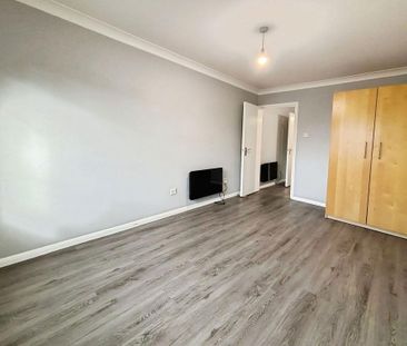 1 bedroom ground floor flat to rent - Photo 5