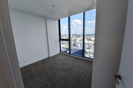 AVAILABLE 1st DECEMBER- 2 BED 1 BATH + Allocated Car Park - Photo 2