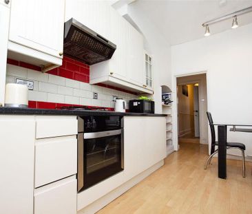 6 bedroom apartment to rent - Photo 2