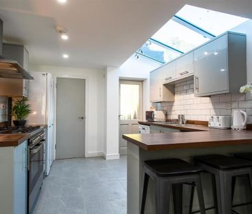 1 bedroom in a house share to rent - Photo 3