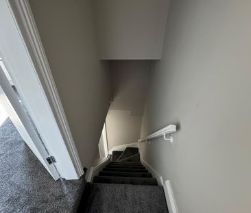 Newly Renovated 2-Bed Terrace in Hoyland – Perfect for Long-Term Let! - Photo 6
