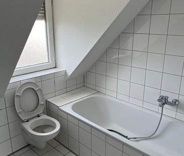 Gut geschnittene 4-Zimmer-Wohnung ab Oktober zu vermieten! - Foto 6