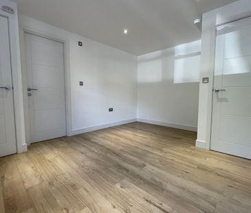 St. Leonards Road, EASTBOURNE - Photo 5