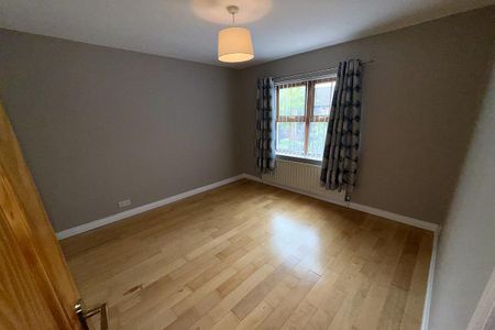 8 Kings Chase, Gravelhill Road, Lisburn BT27 5ST - Photo 4