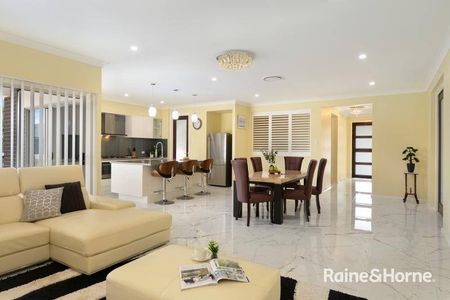 4 Bedroom Home in the Darraby Estate - Photo 3