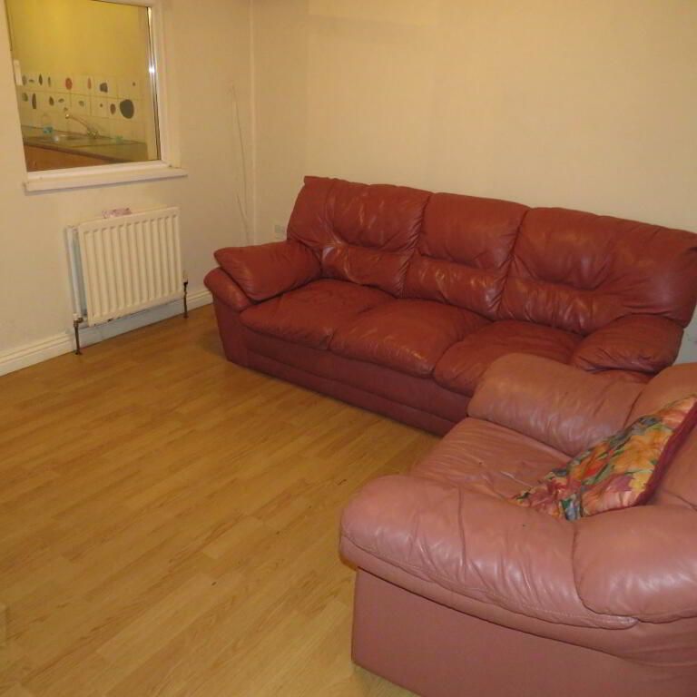 12 Tates Avenue, Belfast, BT9 7BY - Photo 1