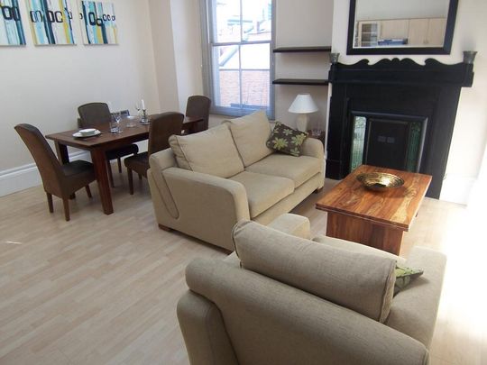 2 bedroom flat to rent - Photo 1