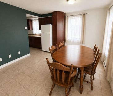 Immeuble - 357-365 12e Av Nord 4 ½ Plus – Près Du Cégep De Sherbrooke - Photo 1