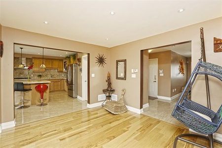 For Lease - 6 Donomore Drive Unit# Upper, Brampton, Ontario - Photo 2