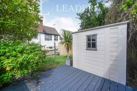 3 bedroom house to rent Truleigh Drive, Portslade, Brighton, BN41 - Photo 2