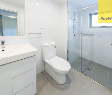 modern 2 bedroom apartment overlooking parramatta river - Photo 5