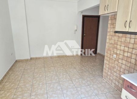 Διαμέρισμα για ενοικίαση Αγία Τριάδα (Φάληρο - Ιπποκράτειο) - Φωτογραφία 2