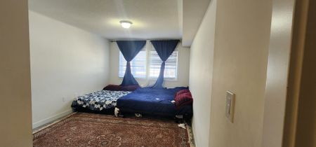 For Lease - 1543 Rose way N/A, Milton, Ontario - Photo 5