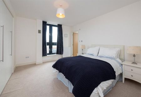 3 bedroom penthouse to rent - Photo 3