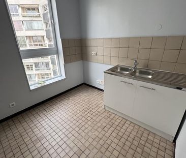 Location Appartement 4 pièces 82m² CRETEIL 94000 - Photo 4