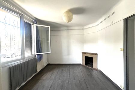 Appartement 2 pièces avec jardinet - Photo 2