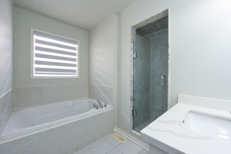 For Lease - 6416 Hampden Woods Road, Mississauga, Ontario - Photo 3