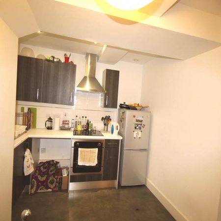 1 bedroom flat to rent - Photo 3