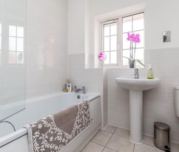 3 bedroom semi-detached house to rent - Photo 6