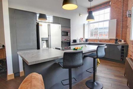 Trinity Lane, Beverley, HU17 - Photo 2