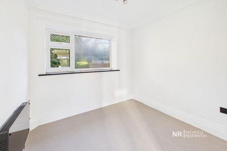 3 bedroom ground floor flat to rent - Photo 3