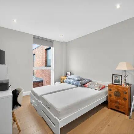 Mon -Fri luxury room in new apartment block - Photo 2